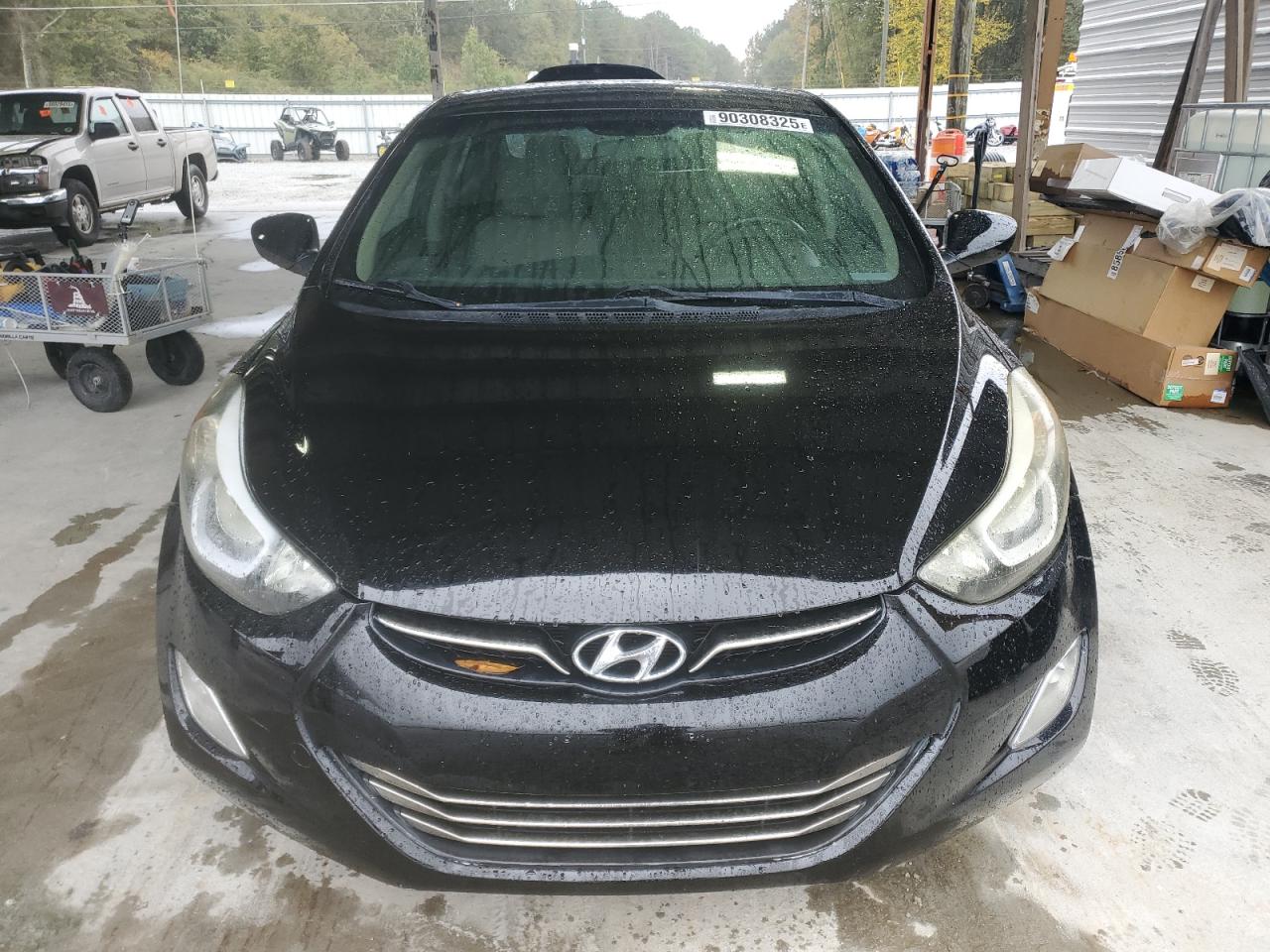 HYUNDAI ELANTRA SE