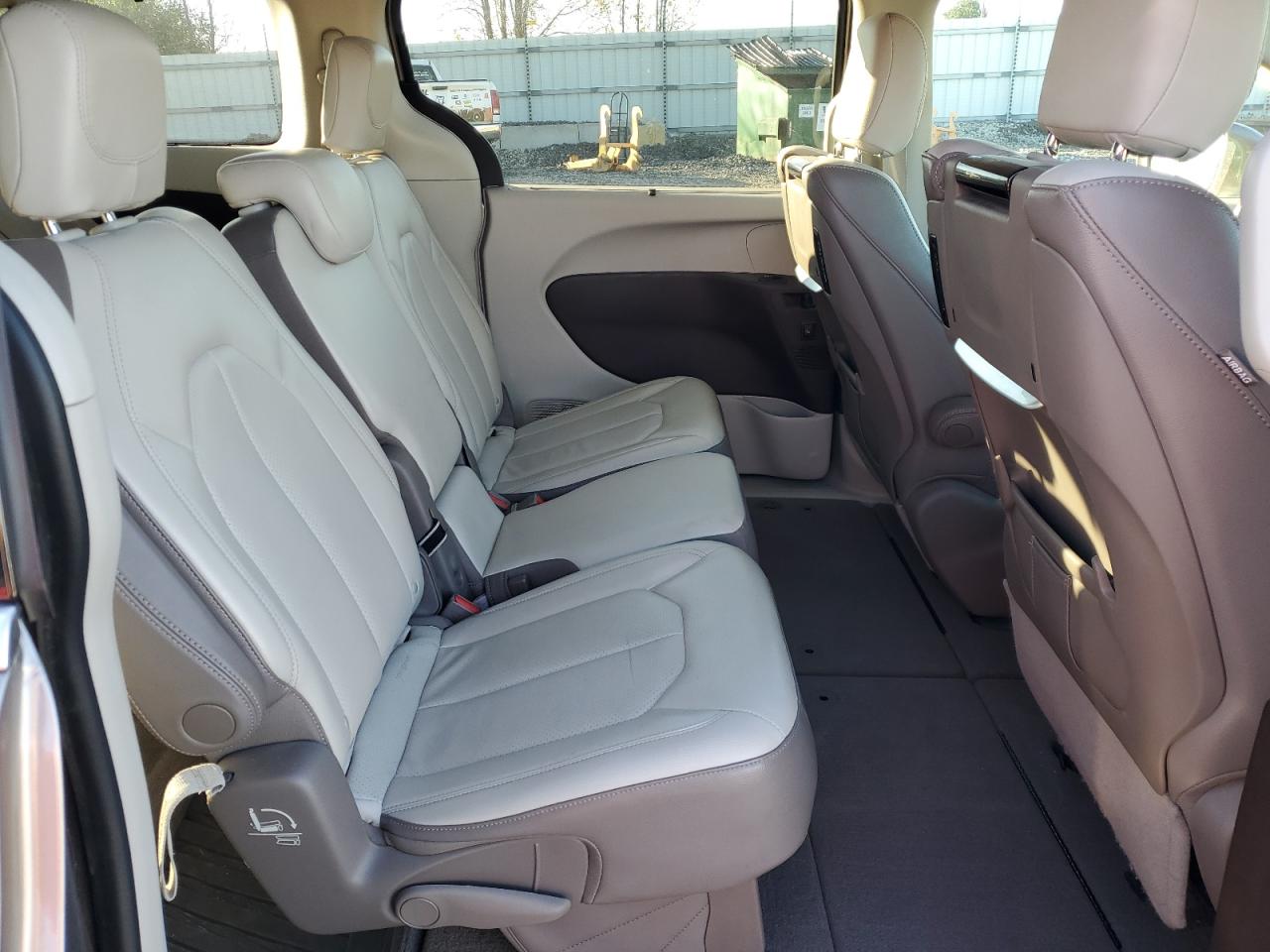 CHRYSLER PACIFICA TOURING L PLUS