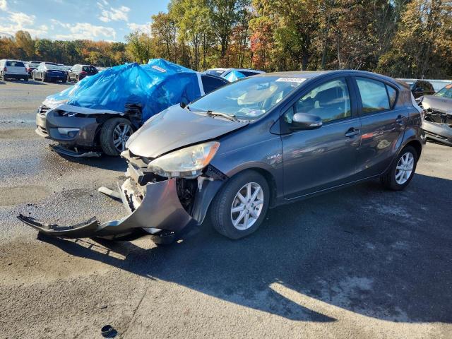 Global Auto Auctions: 2013 TOYOTA PRIUS C