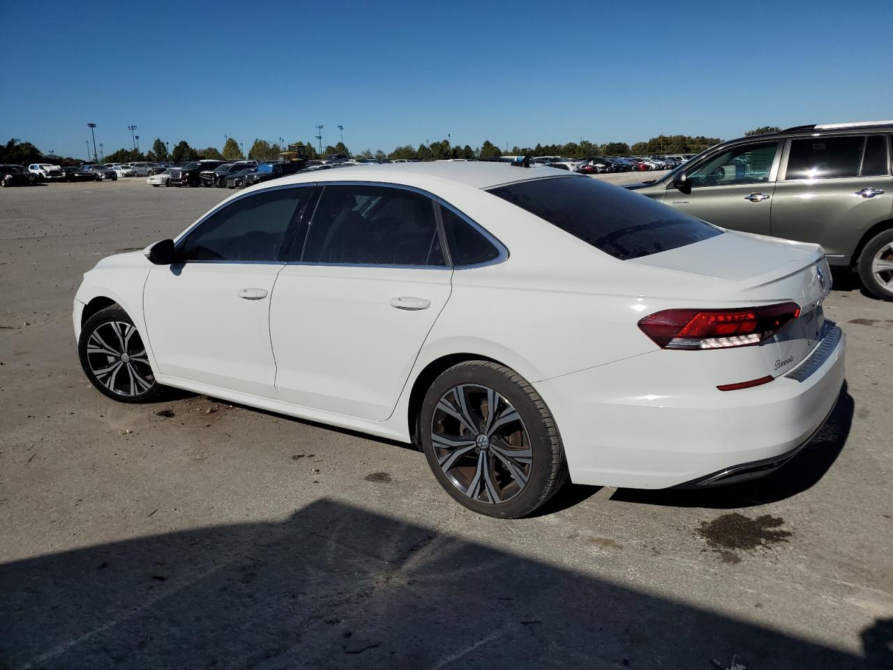 VOLKSWAGEN PASSAT SE