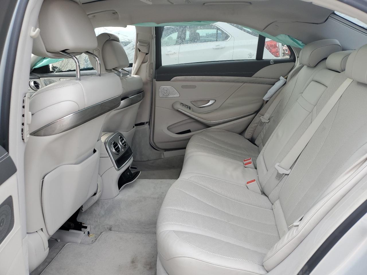 MERCEDES-BENZ S-CLASS 550