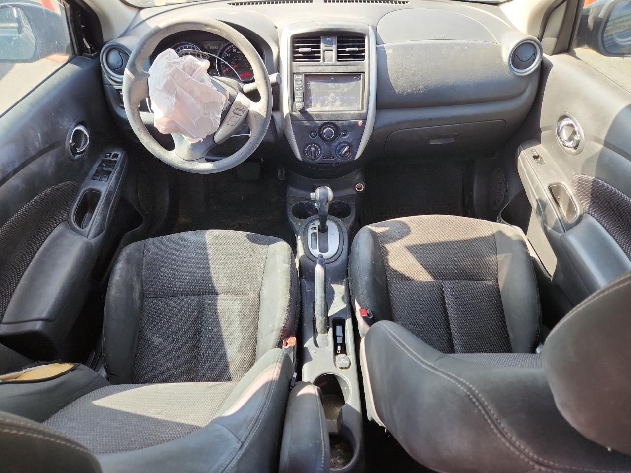 NISSAN VERSA S
