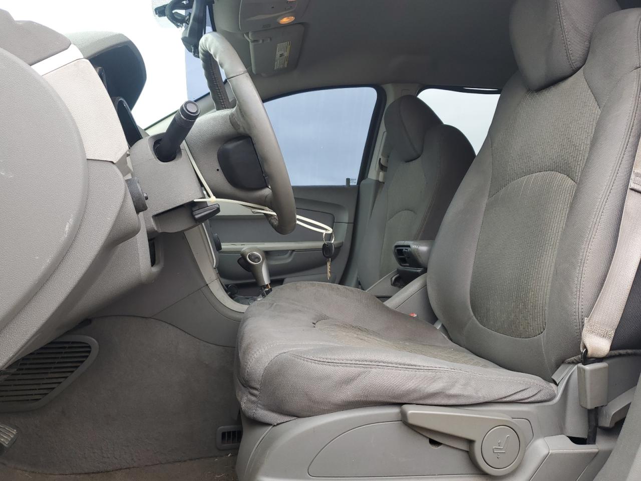 CHEVROLET TRAVERSE LS