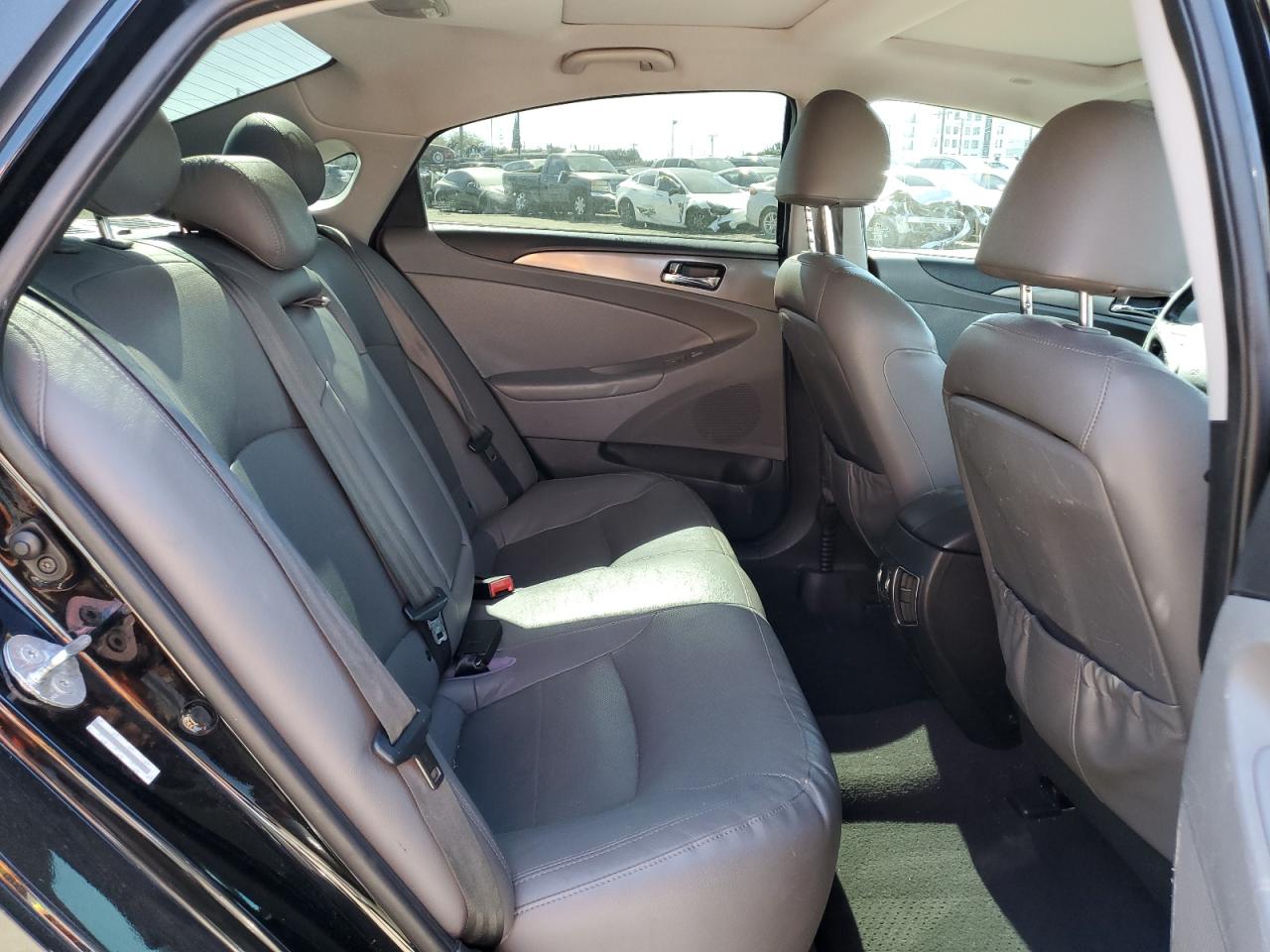 HYUNDAI SONATA HYBRID