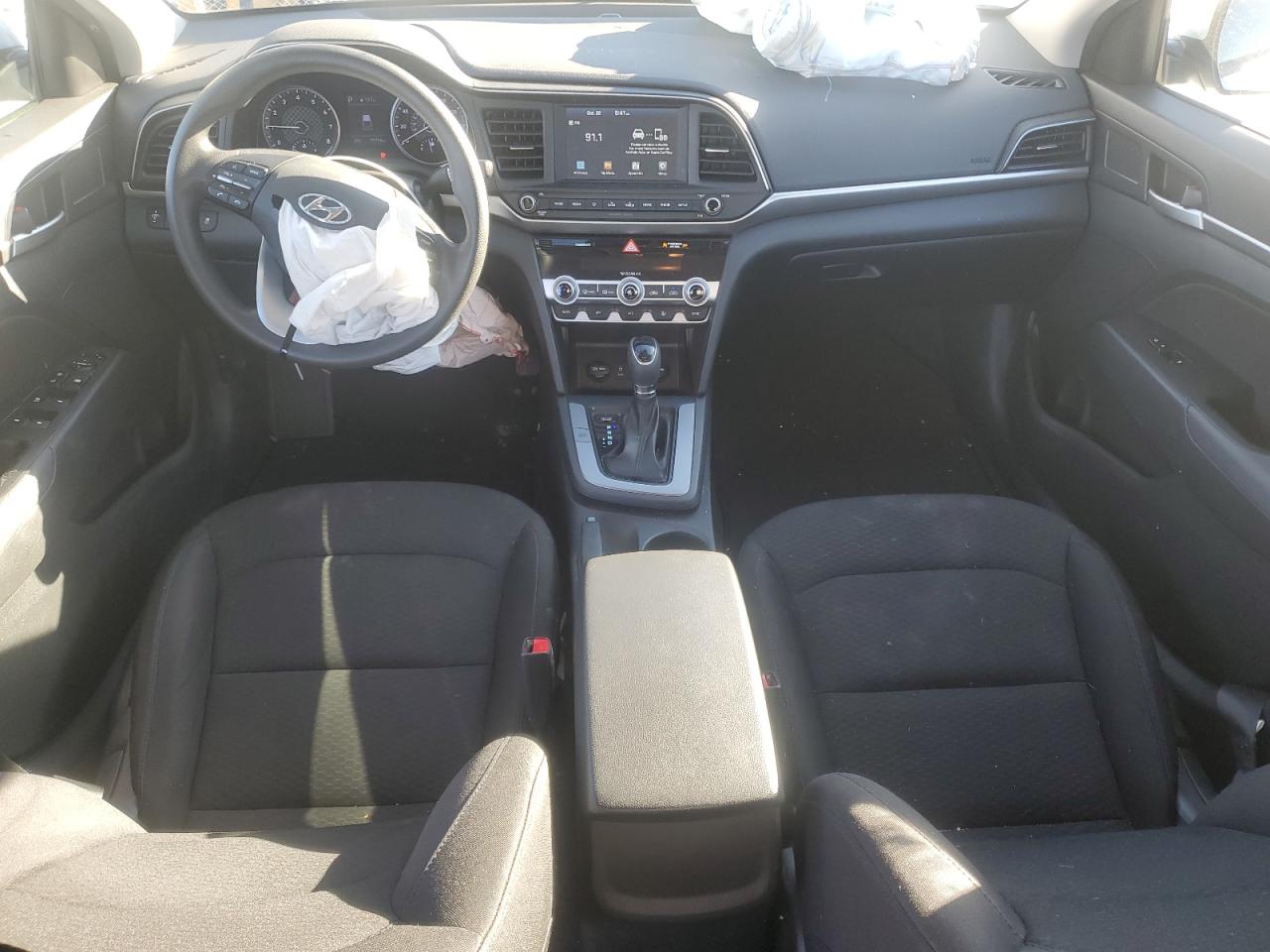 HYUNDAI ELANTRA SEL