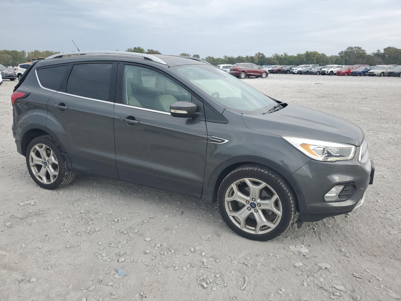 FORD ESCAPE TITANIUM