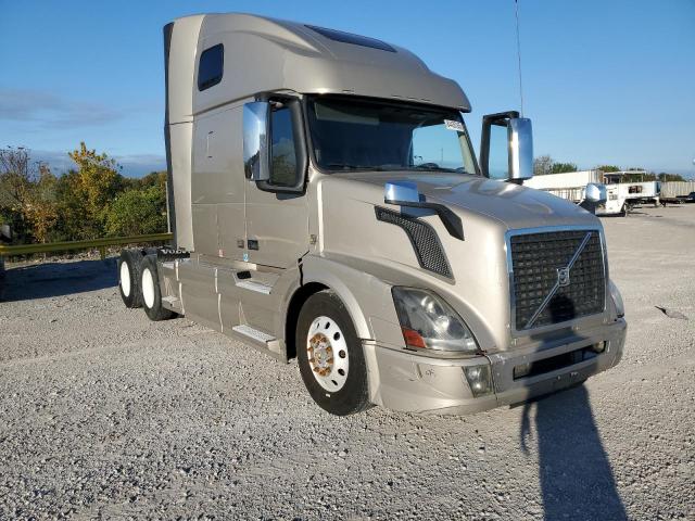 Global Auto Auctions: 2017 VOLVO VN VNL