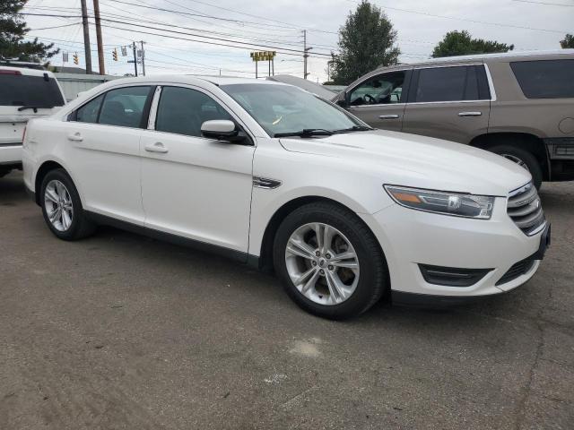 2016 FORD TAURUS SEL 1FAHP2E85GG153487