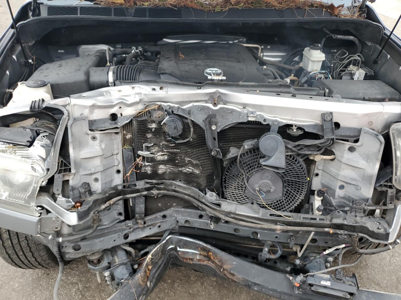 TOYOTA SEQUOIA PLATINUM