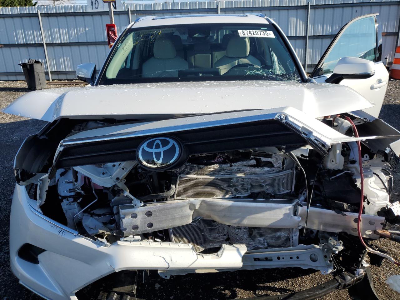 TOYOTA HIGHLANDER LE