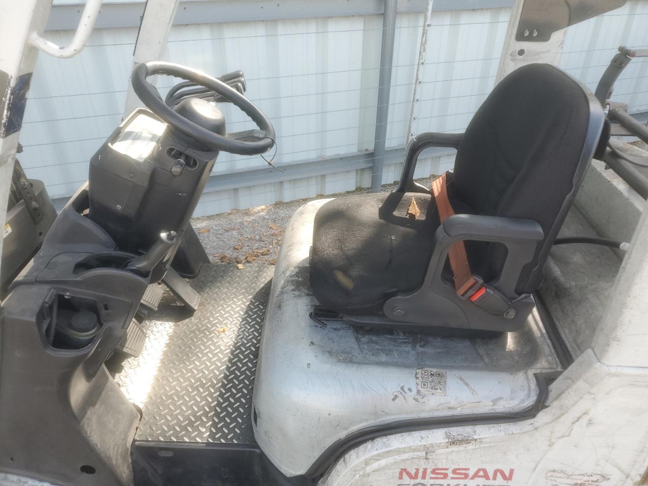 Lot #3290190215 2013 NISSAN FORKLIFT