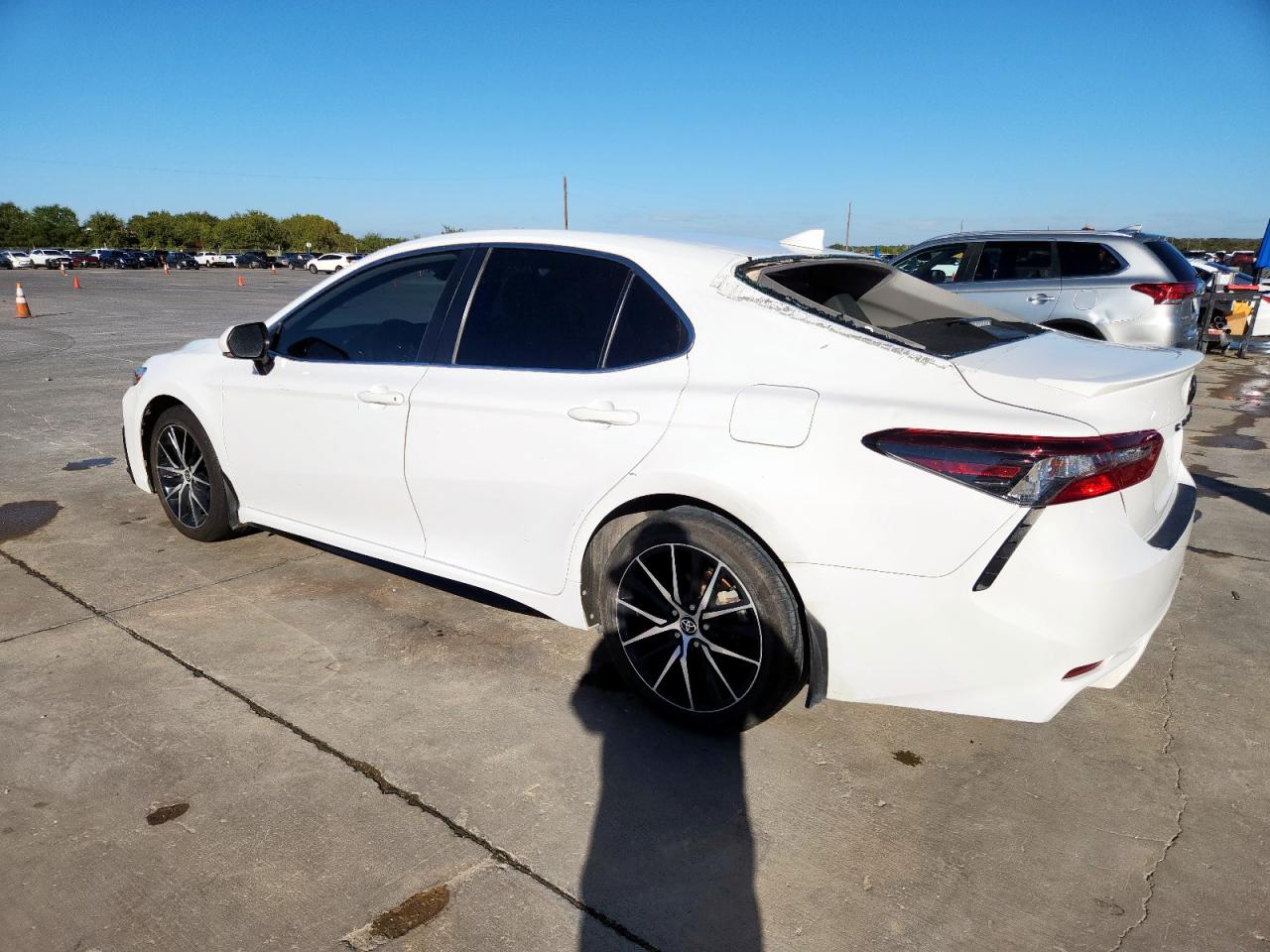 TOYOTA CAMRY SE