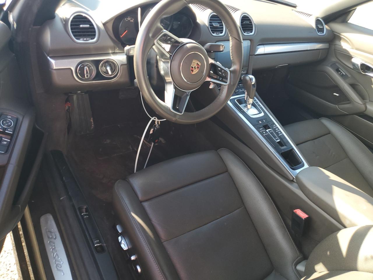 PORSCHE BOXSTER BASE