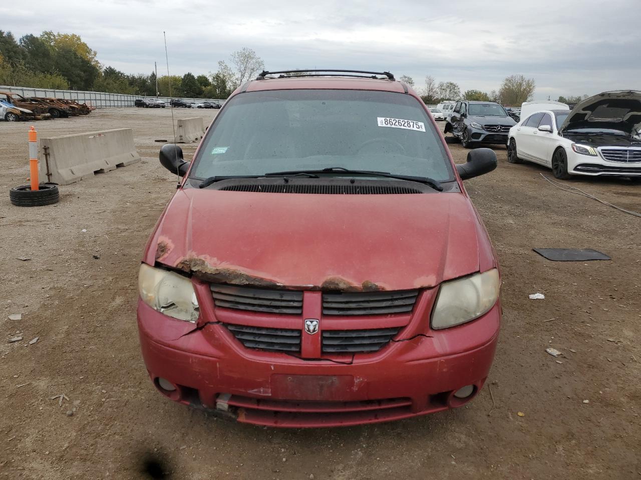 Lot #3286665284 2005 DODGE GRAND CARA