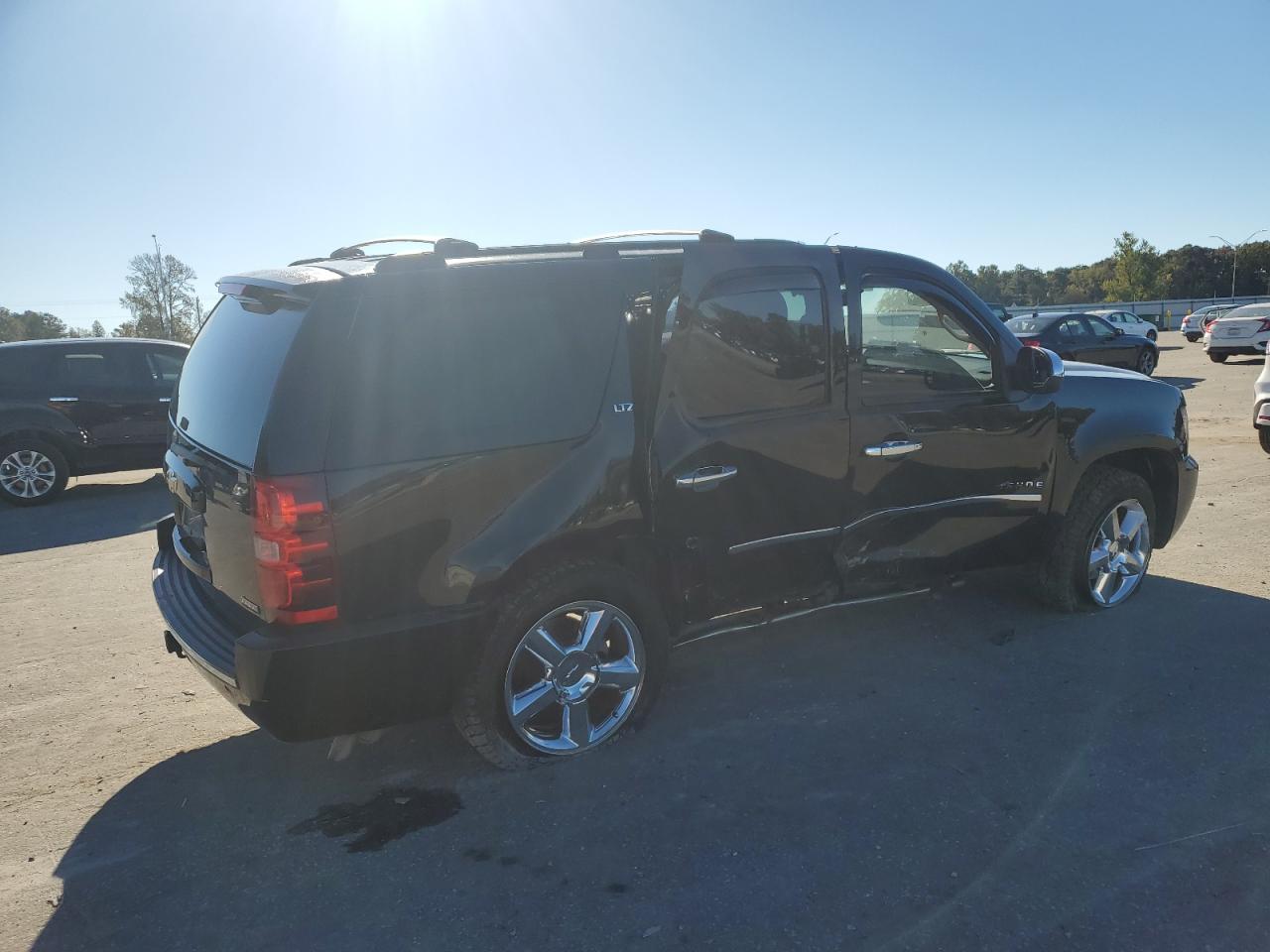 CHEVROLET TAHOE K1500 LTZ