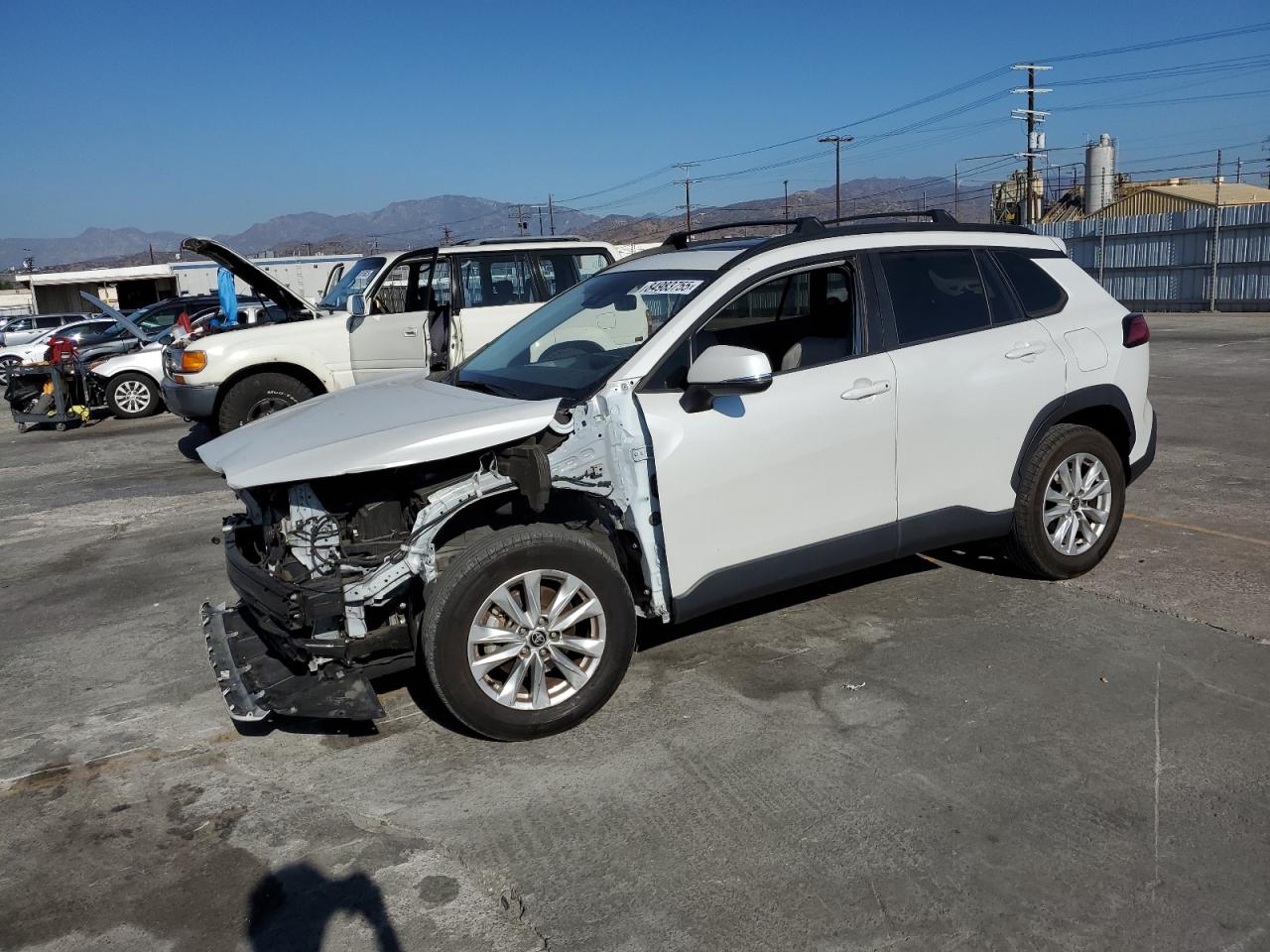 TOYOTA COROLLA CROSS LE