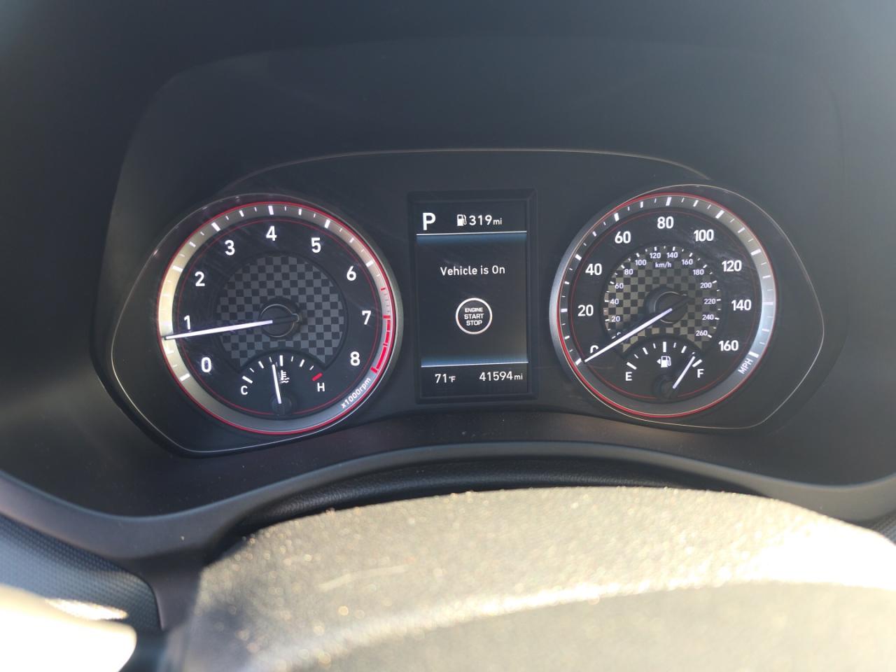 HYUNDAI VELOSTER BASE