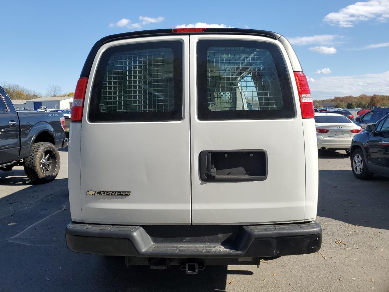 Lot #3284592334 2023 CHEVROLET EXPRESS G2500