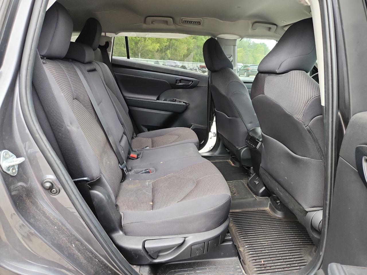 Lot #3301792377 2023 TOYOTA HIGHLANDER