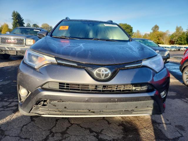 2017 TOYOTA RAV4 XLE - JTMRFREV7HJ112377
