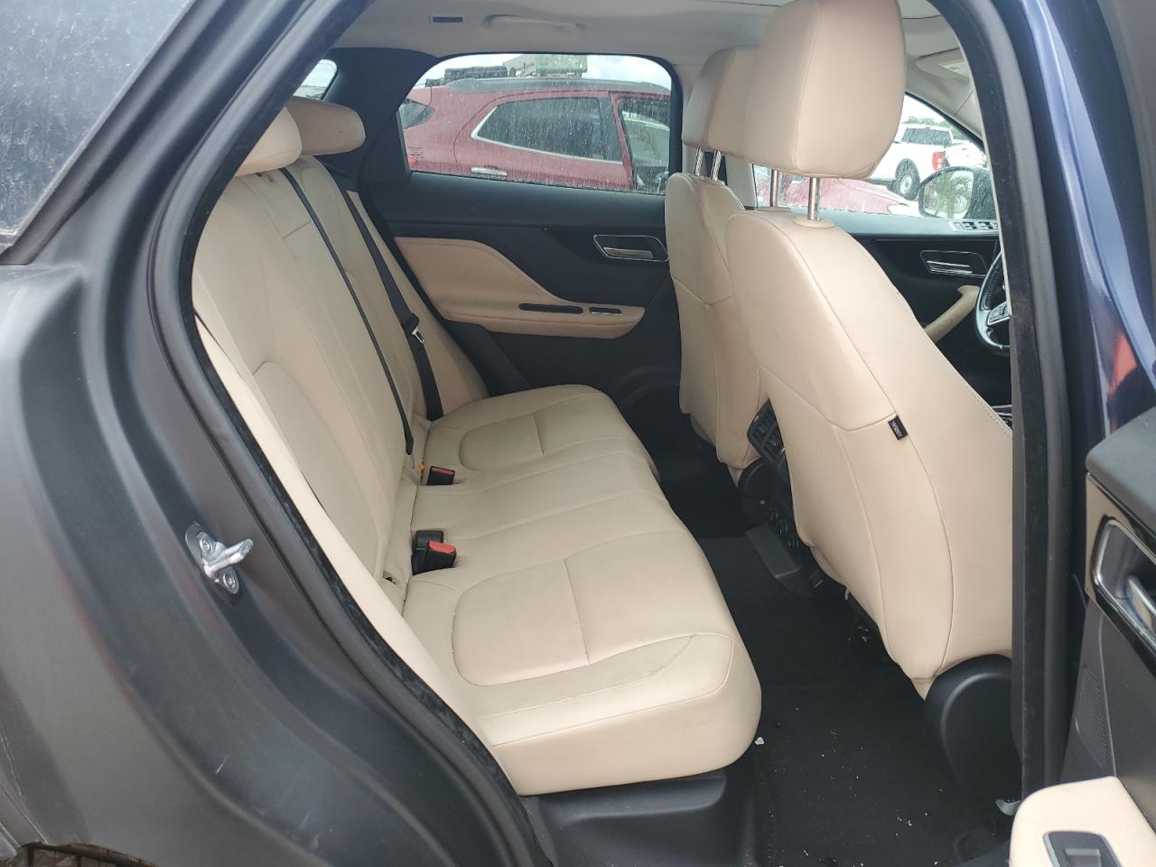 JAGUAR F-PACE PREMIUM