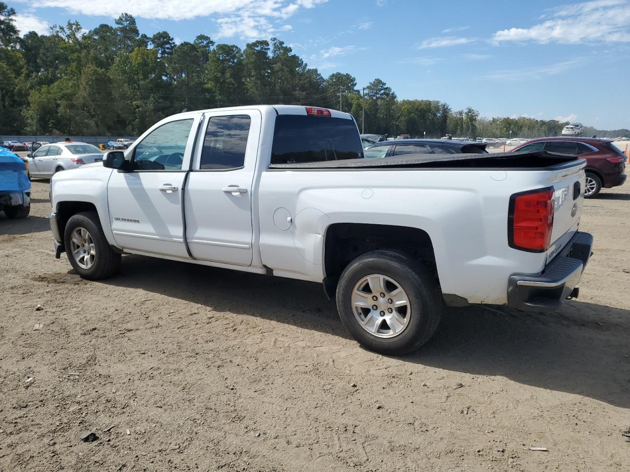 CHEVROLET SILVERADO C1500 LT