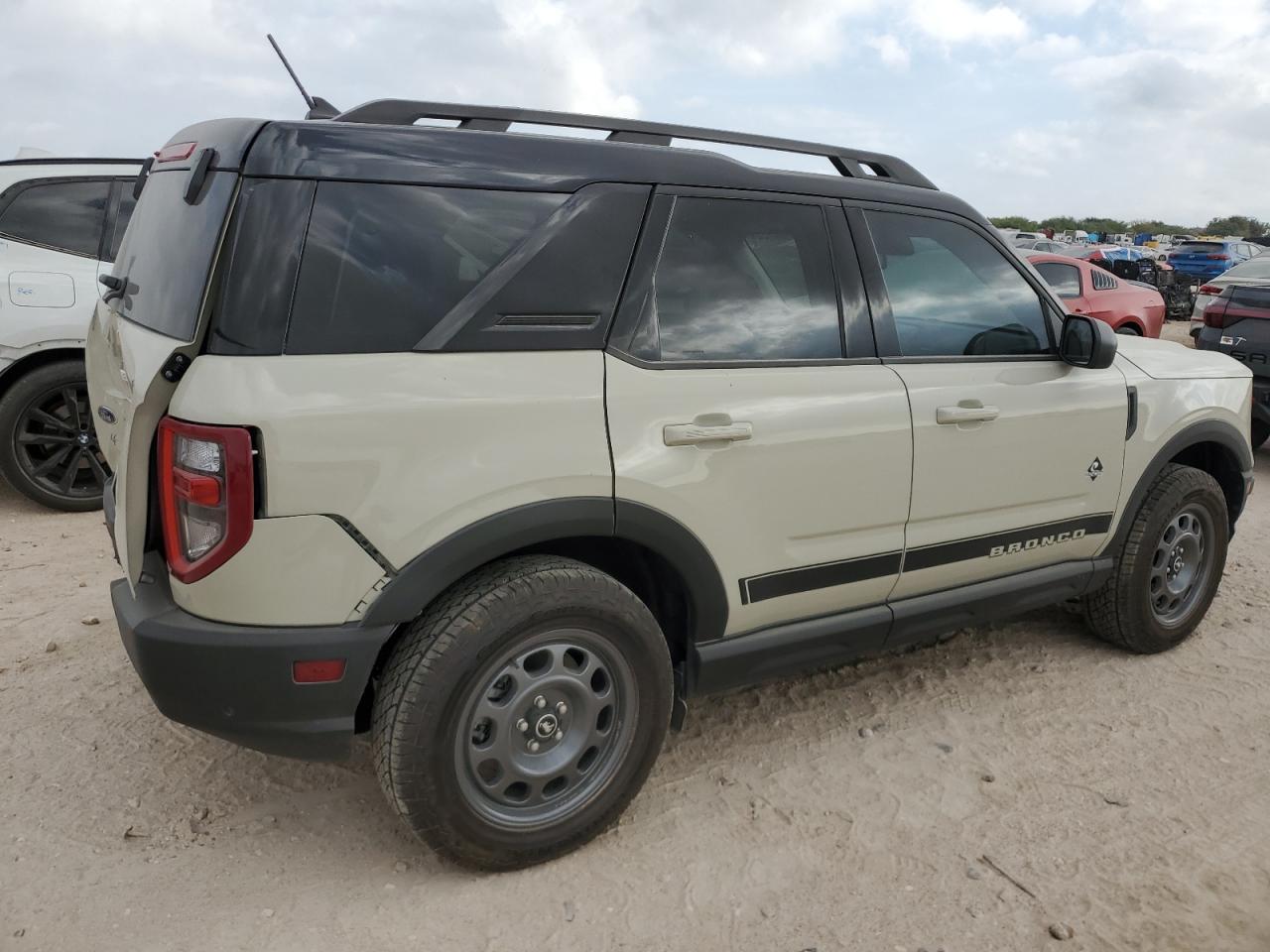 FORD BRONCO SPORT OUTER BANKS