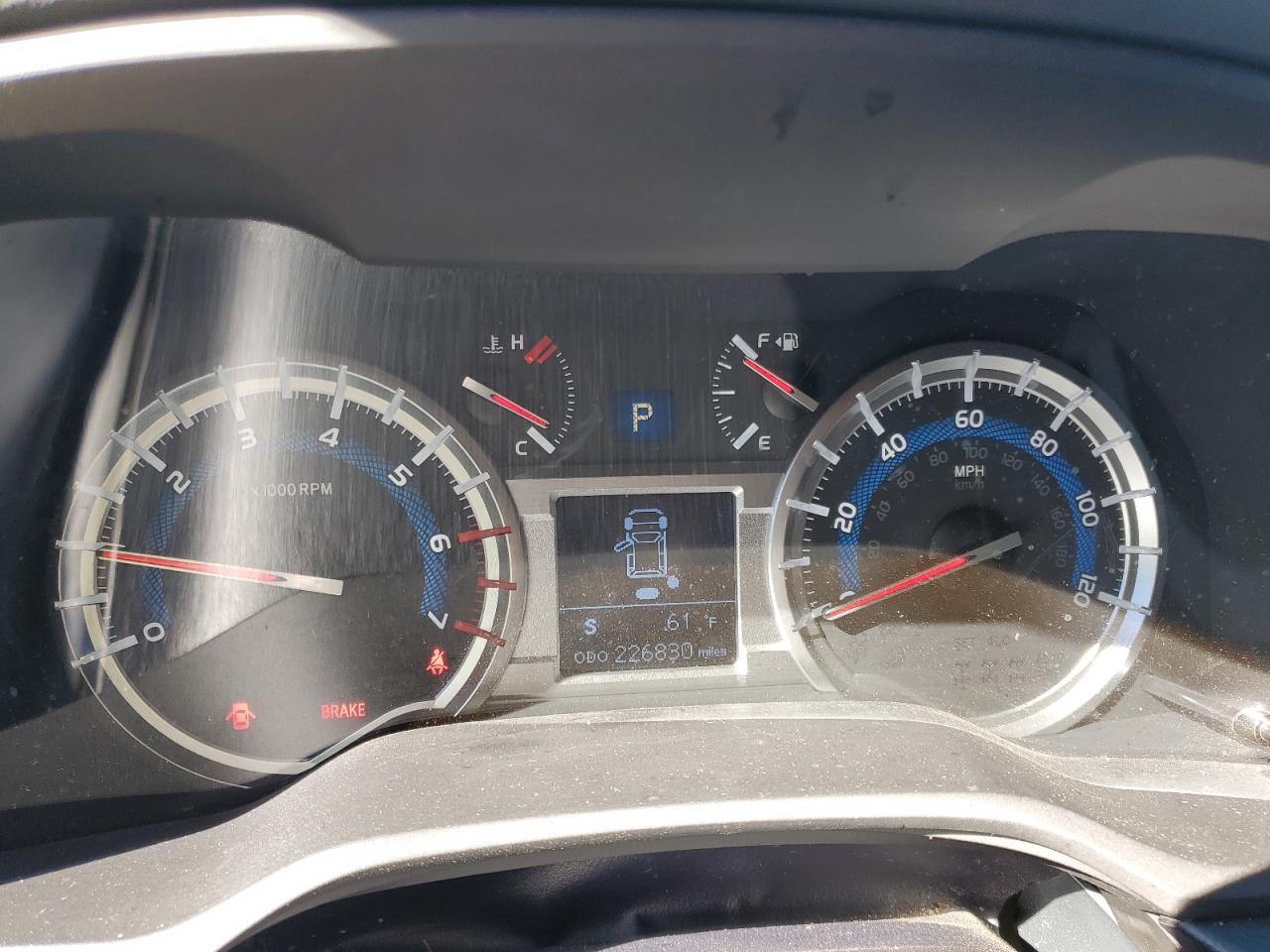 TOYOTA 4RUNNER SR5/SR5 PREMIUM