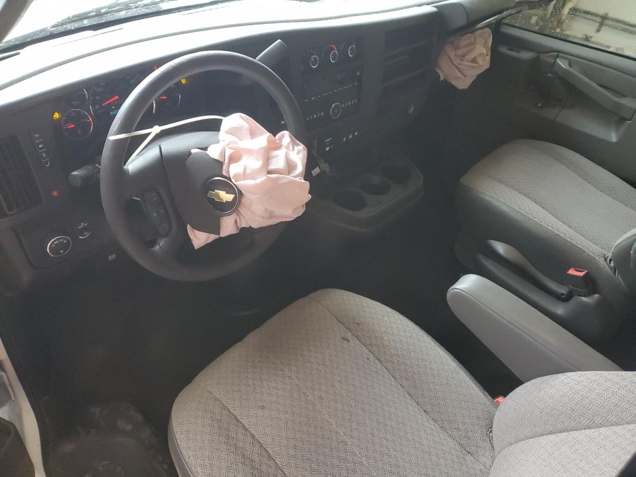 CHEVROLET EXPRESS LT