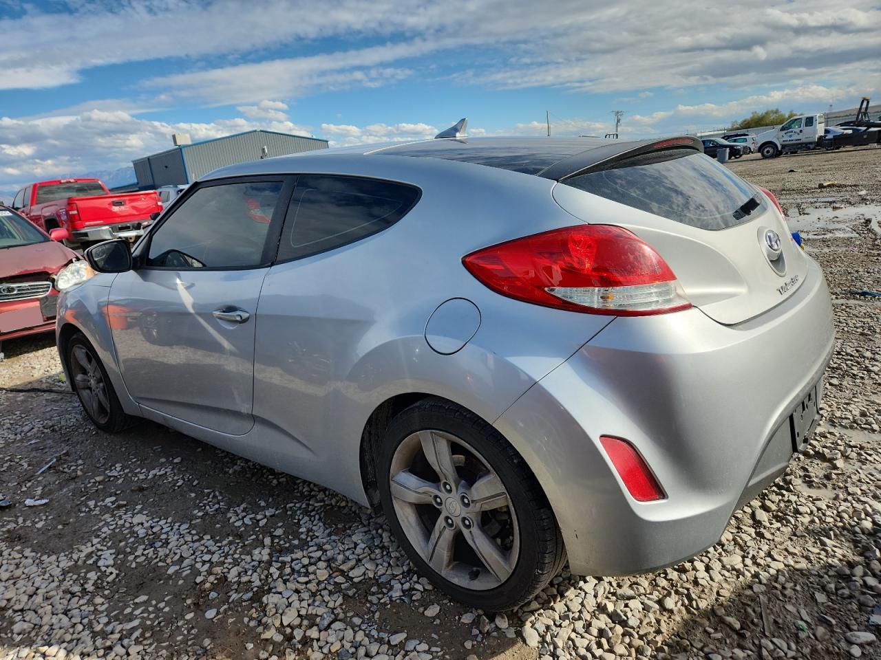 HYUNDAI VELOSTER