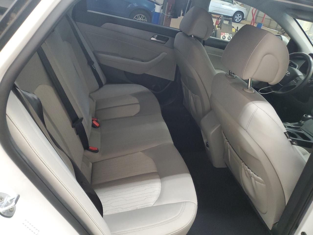 HYUNDAI SONATA HYBRID