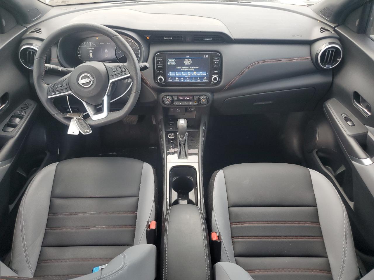 NISSAN KICKS SR