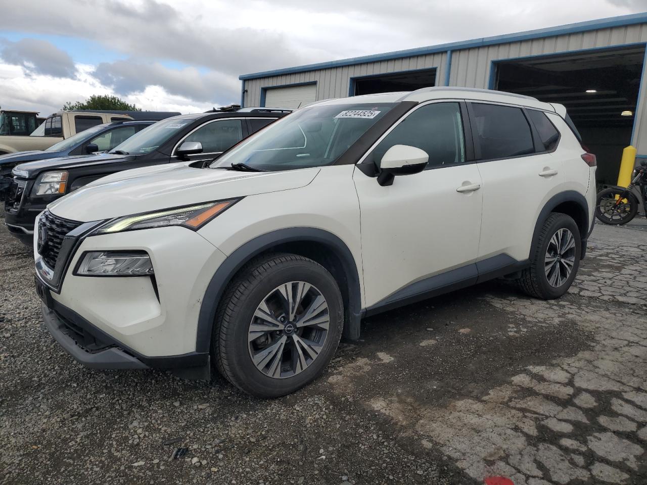 NISSAN ROGUE SV