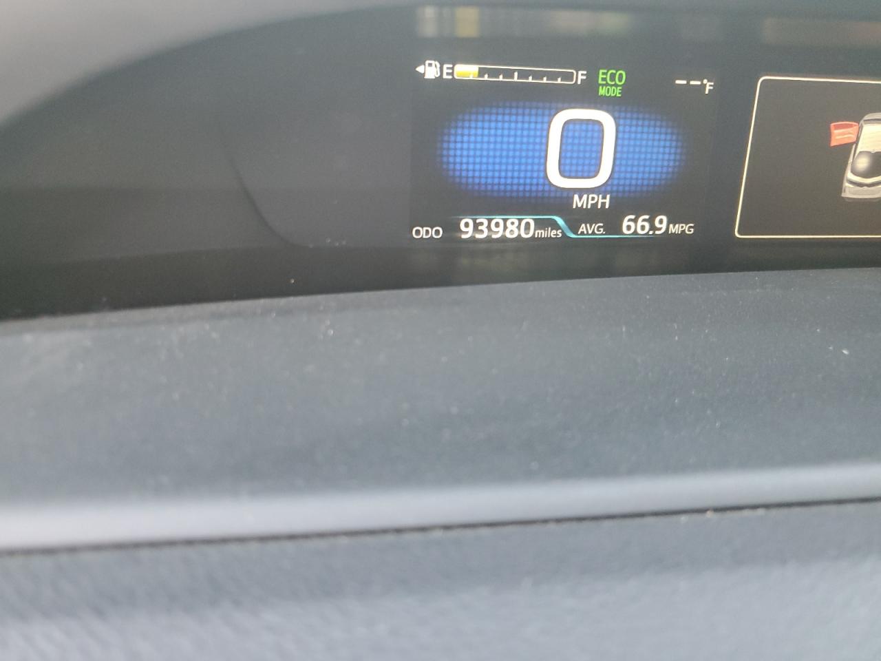 TOYOTA PRIUS PRIME LE