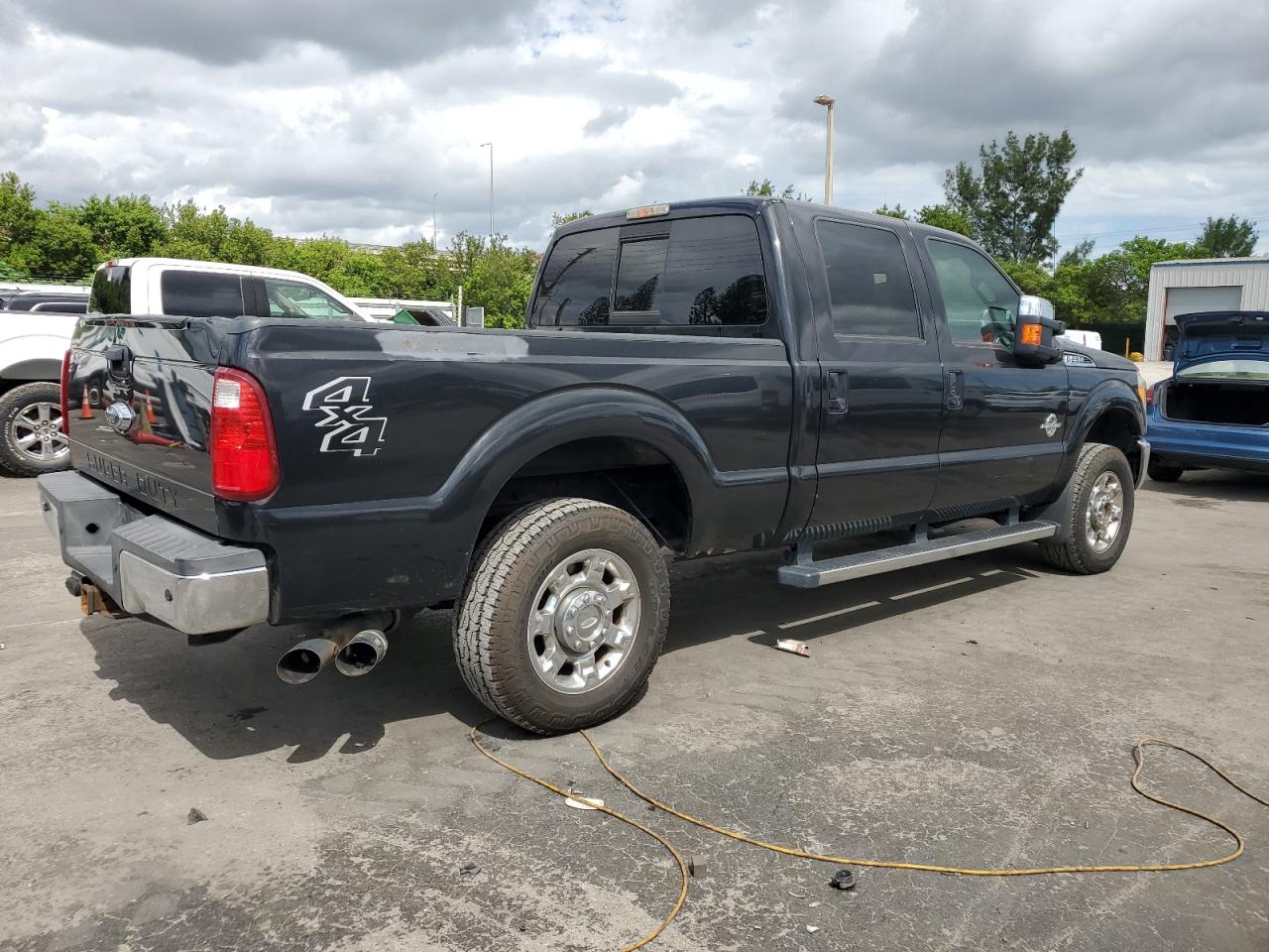 FORD F-250 SUPER DUTY