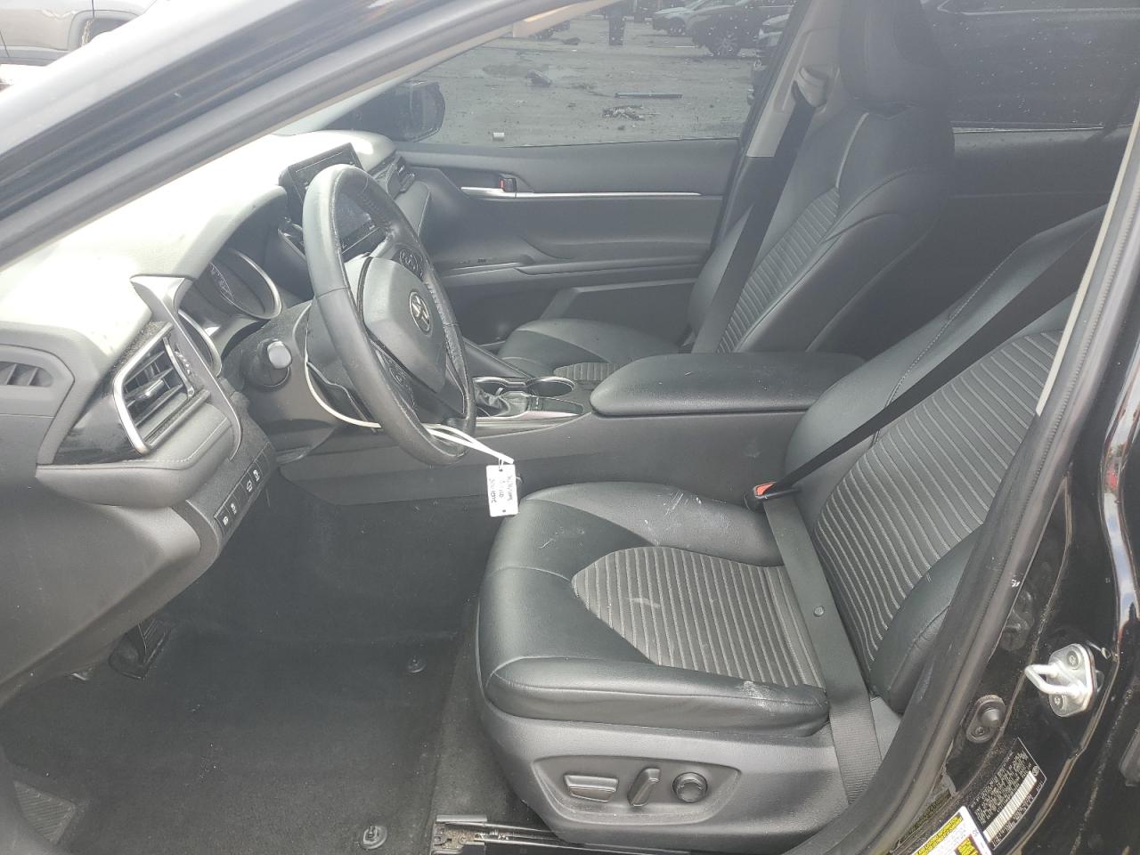 TOYOTA CAMRY SE NIGHT SHADE