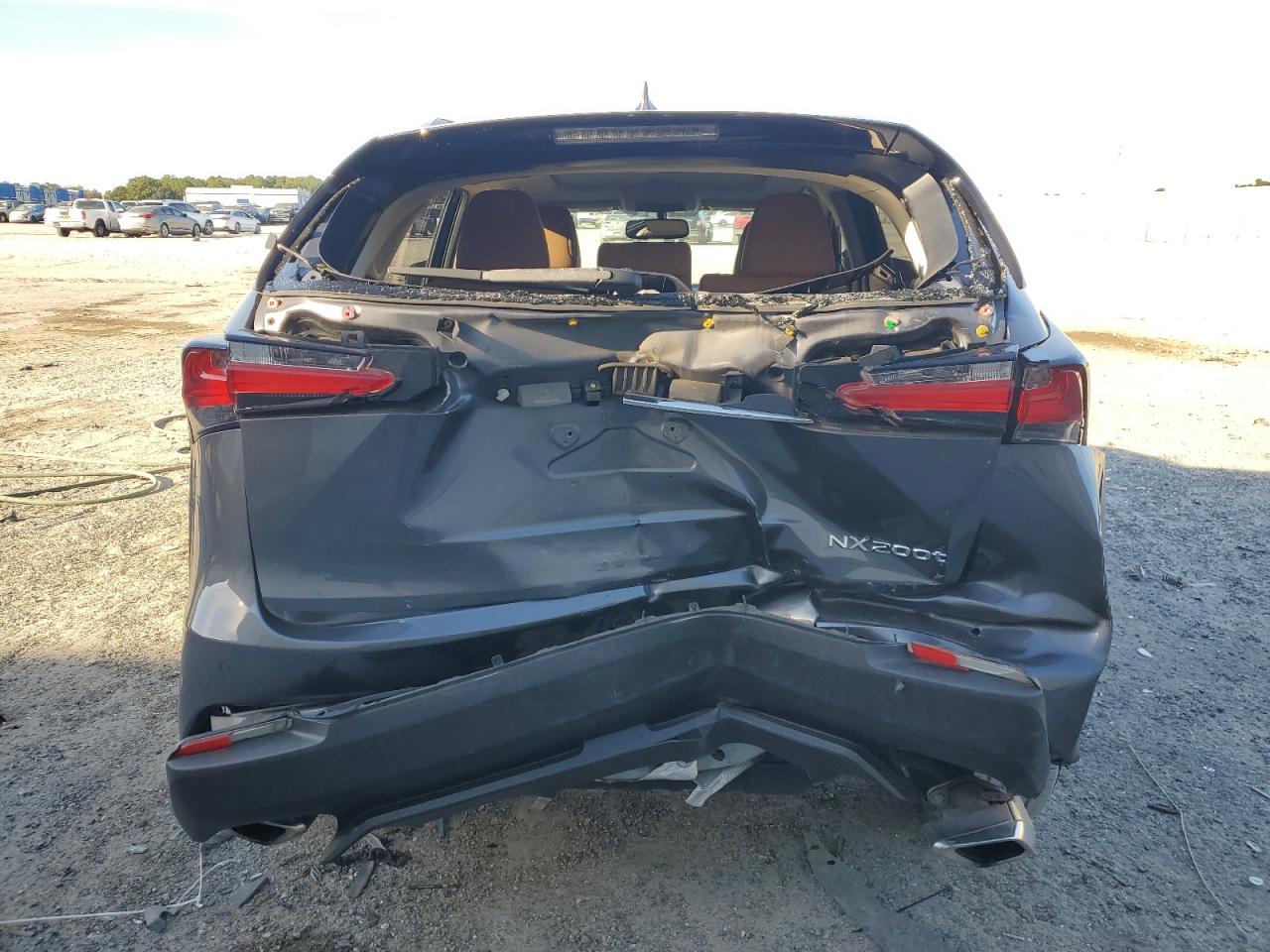 LEXUS NX 200T BASE