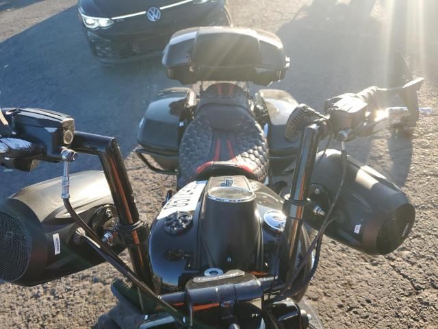 2017 HARLEY-DAVIDSON FLHR ROAD 1HD1FBC16HB666412