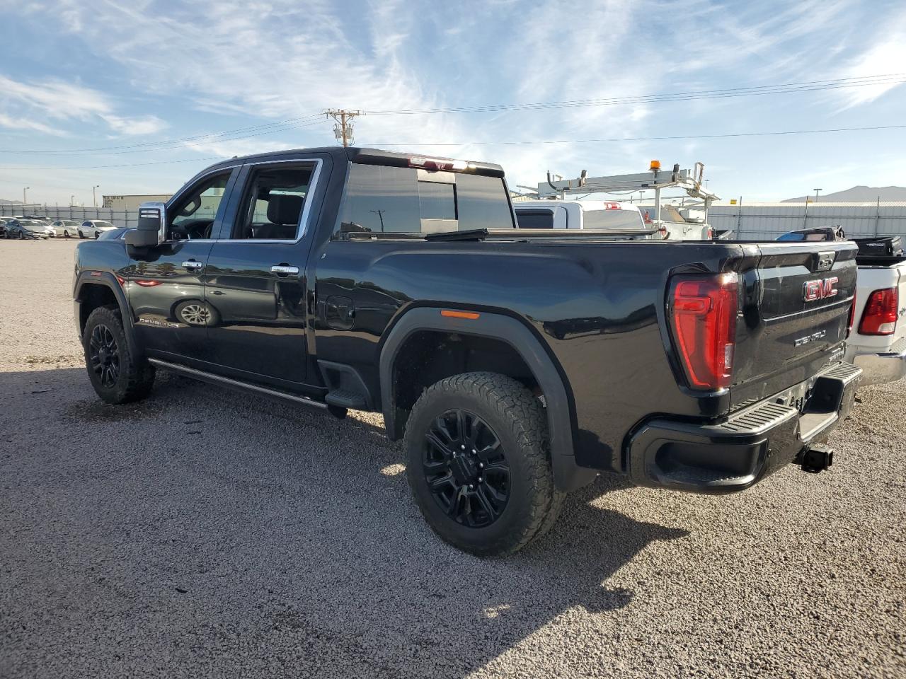 GMC SIERRA K2500 DENALI