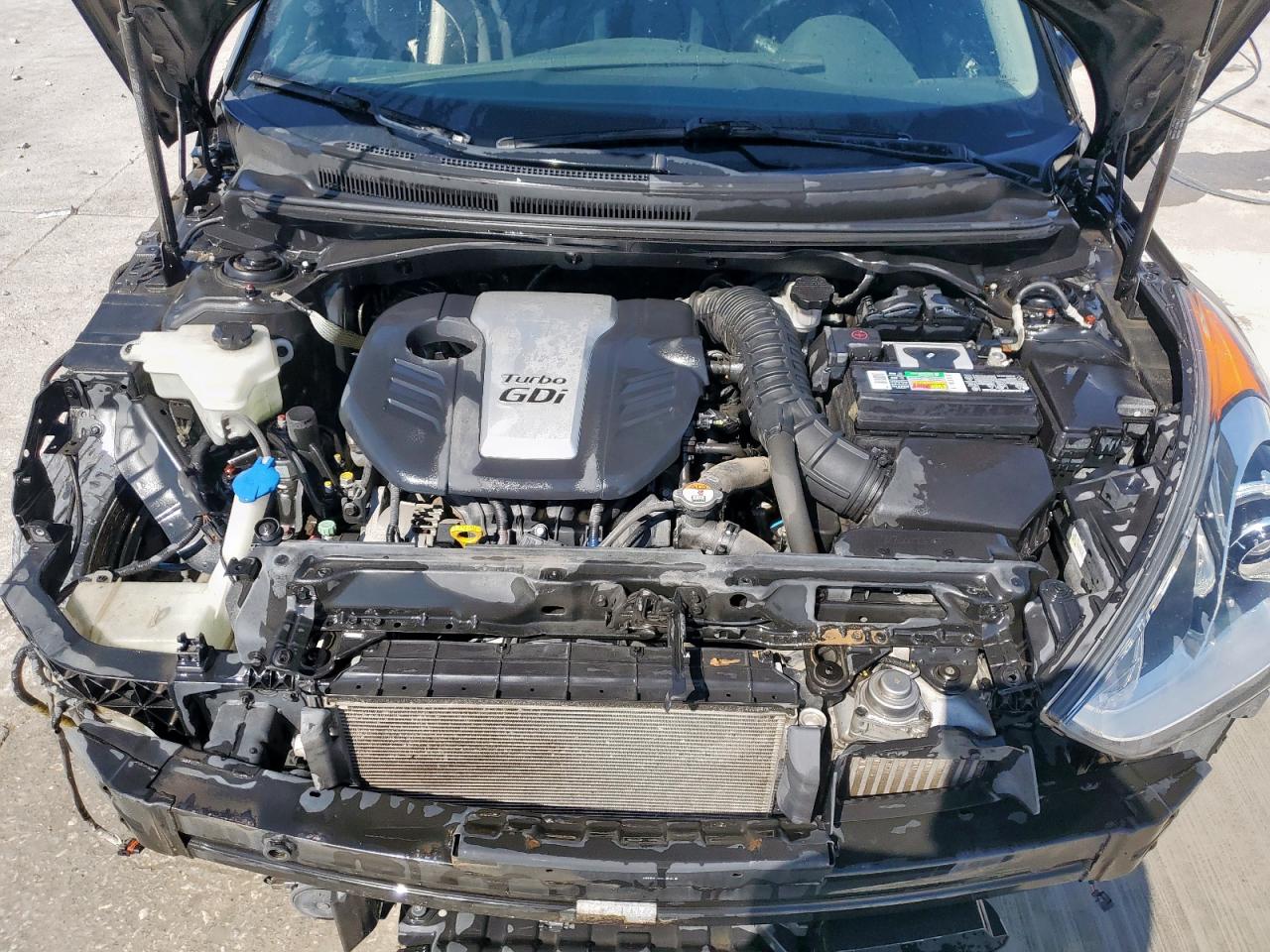 HYUNDAI VELOSTER TURBO