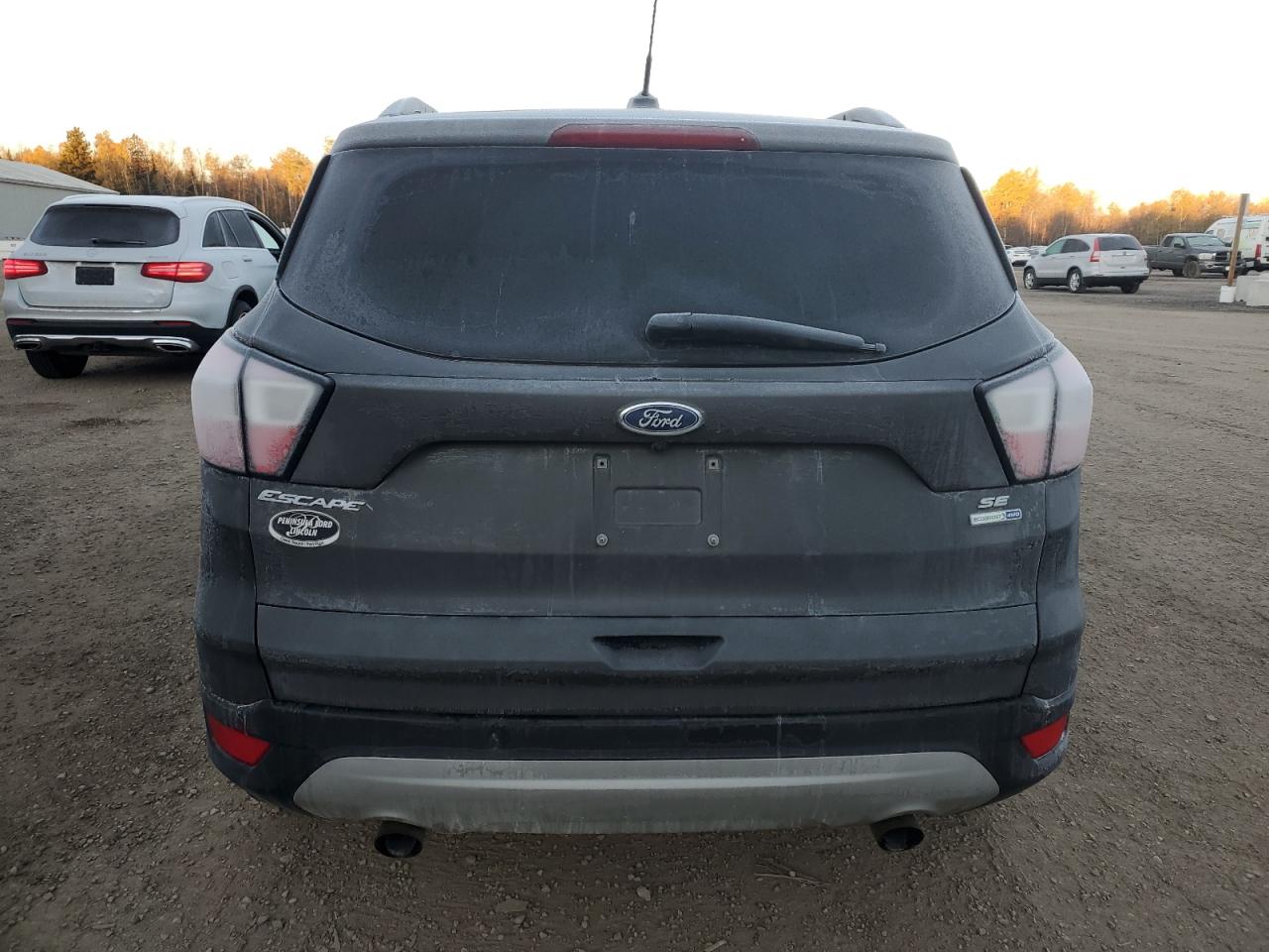 FORD ESCAPE SE