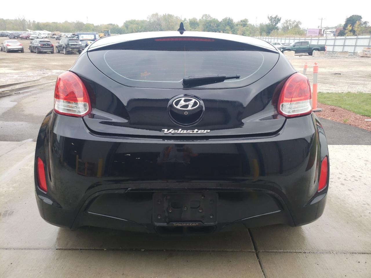 HYUNDAI VELOSTER