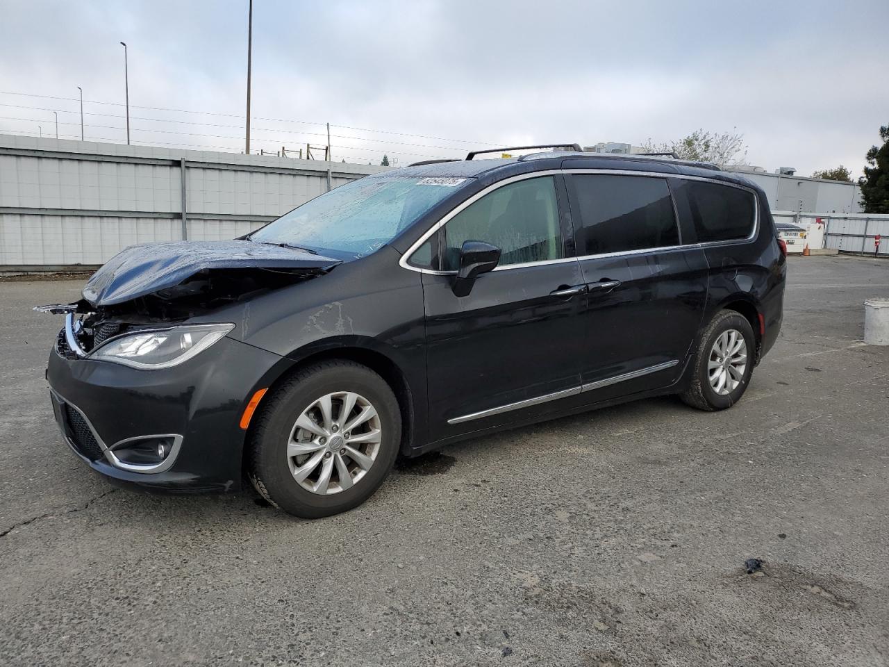 CHRYSLER PACIFICA TOURING L