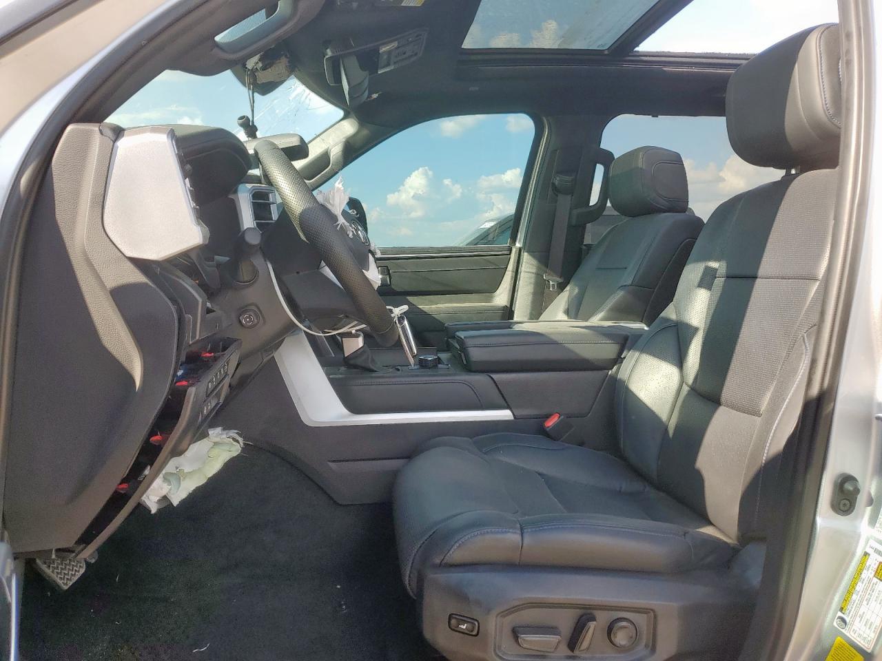 TOYOTA TUNDRA CREWMAX PLATINUM