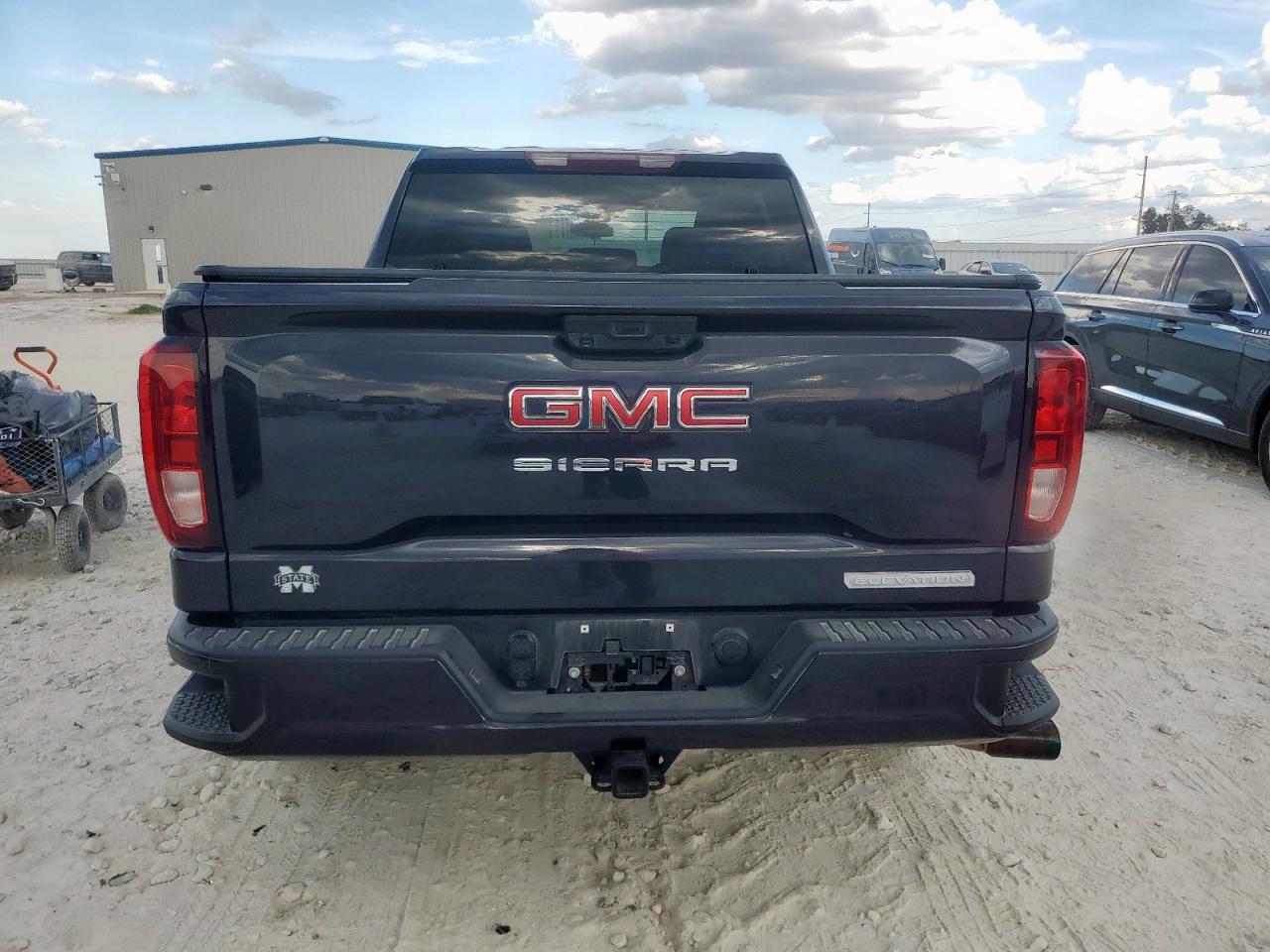 GMC SIERRA C1500 ELEVATION