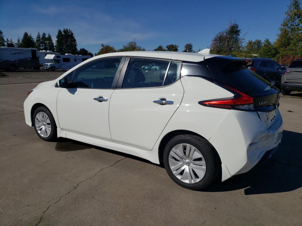 NISSAN LEAF S