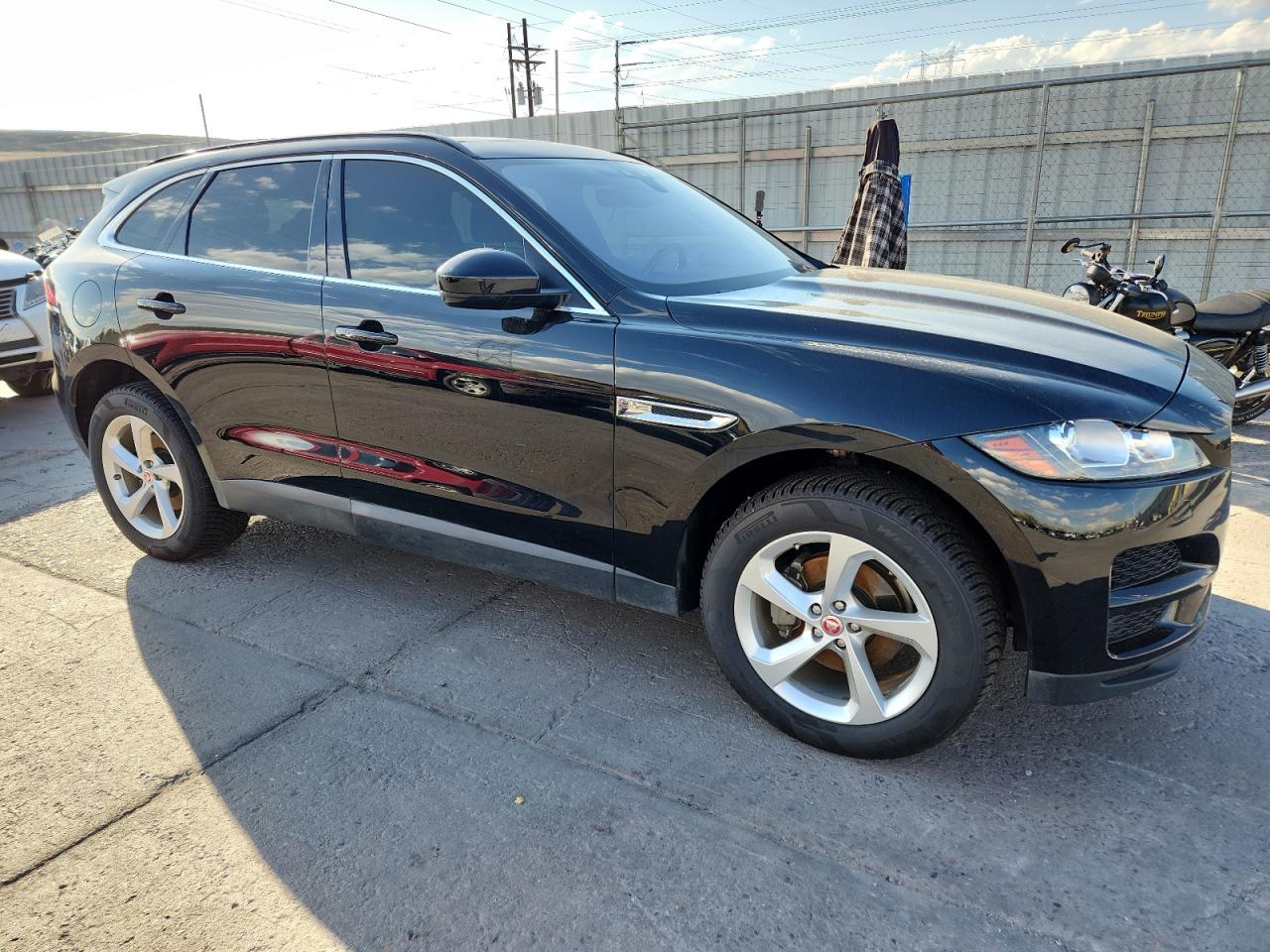 JAGUAR F-PACE PREMIUM