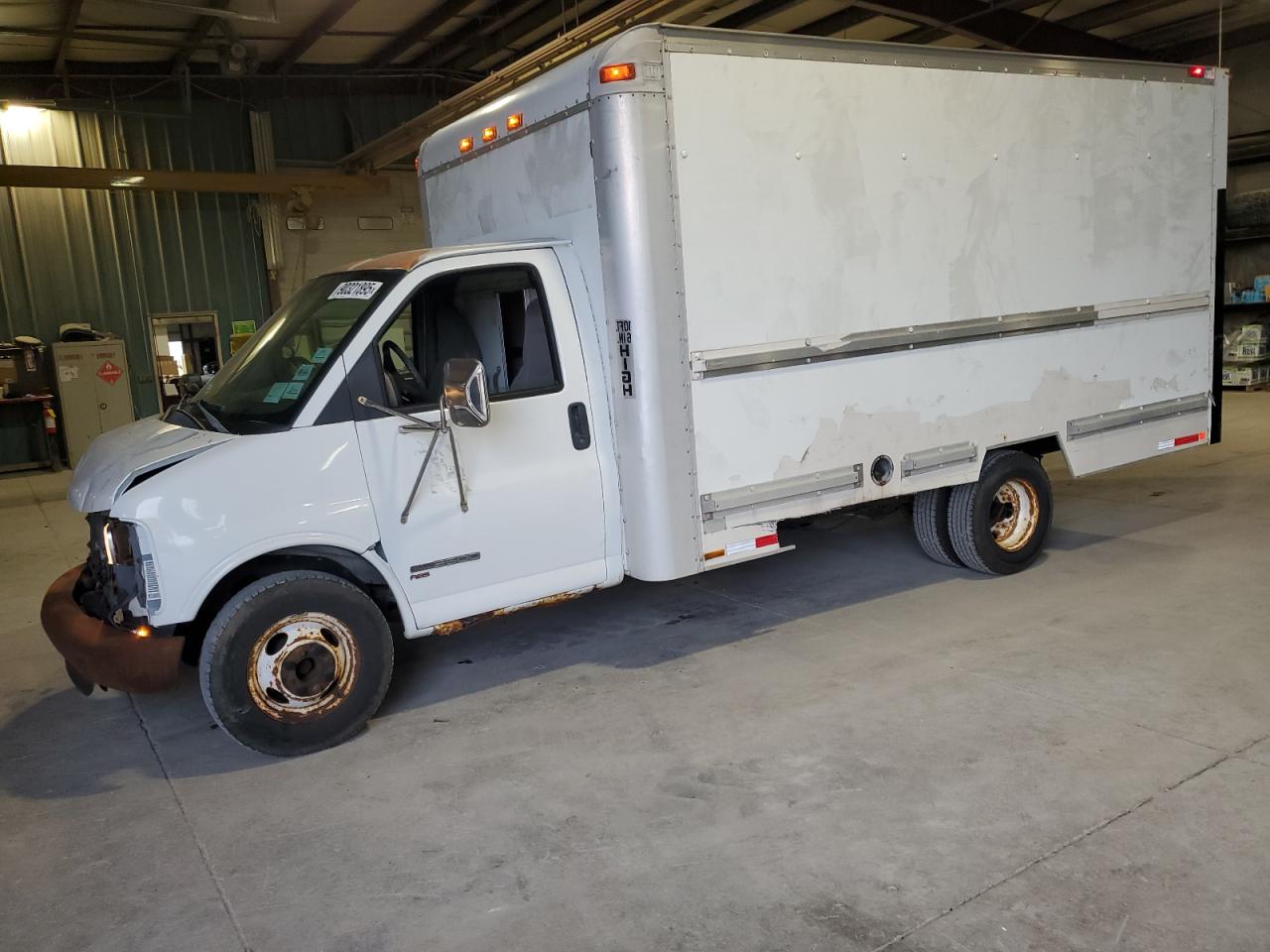 Lot #3274745837 2001 GMC 3500