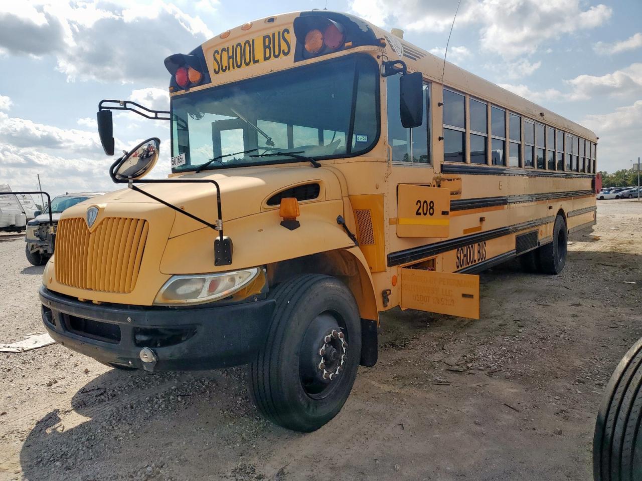 Lot #3275419709 2009 IC CORPORATION CE SERIES SCHOOL