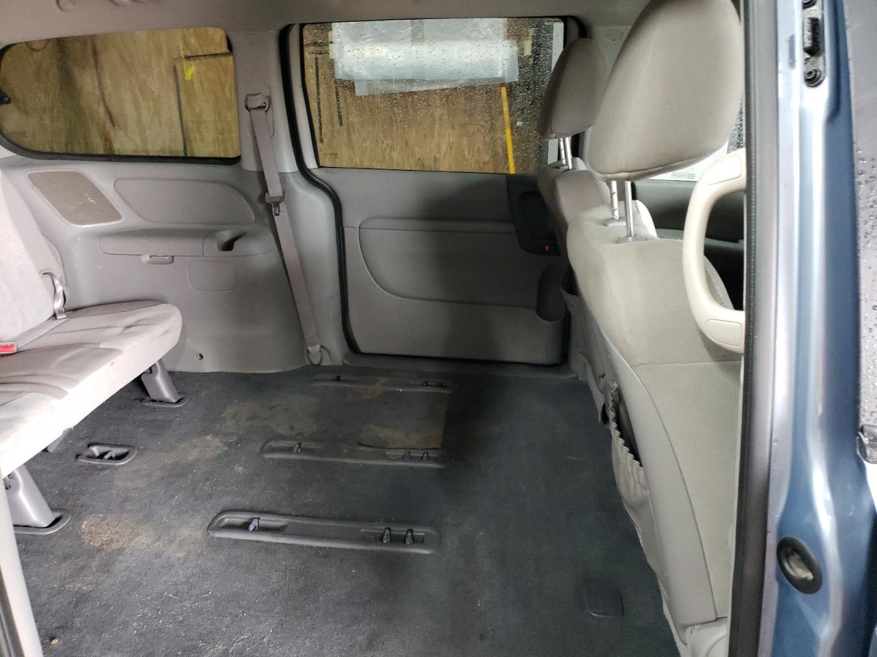 Lot #3302884937 2012 KIA SEDONA LX